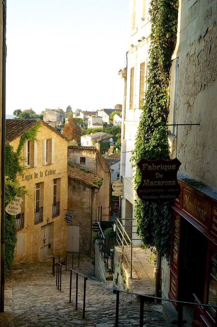 Steep Tertre paved with English stone